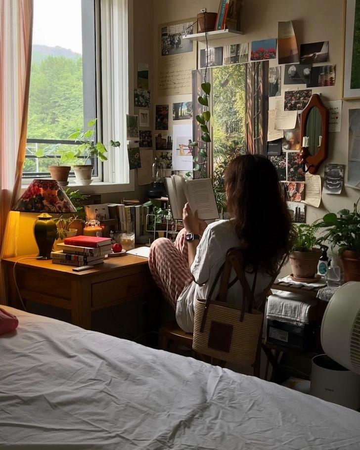 Telefonunun şarjı bitti ve şarj aletini bulamıyorsun. Tepkin ne olur?