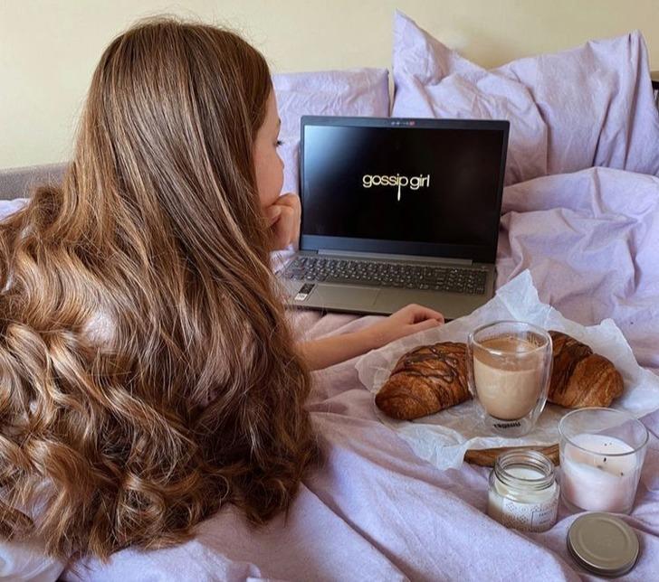 En sevdiğin dizi bitti ve yeni bölümleri gelene kadar beklemek zorundasın. Boşluğu nasıl doldurursun?