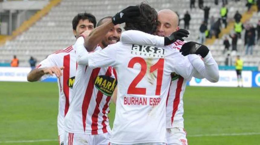 Sivasspor 5 ma&ccedil; sonra galip