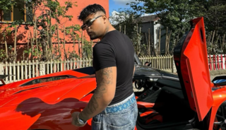 Servetiyle g&uuml;ndemdeydi! &Ouml;zel otob&uuml;s&uuml;yle olay oldu! İ&ccedil;inde yok yok