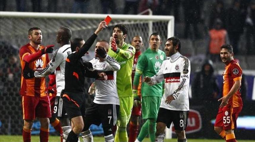 Beşiktaş ve Veli Kavlak PFDK'ya sevk edildi