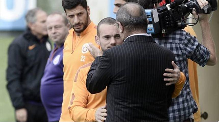 Abdurrahim Albayrak'tan Sneijder a&ccedil;ıklaması