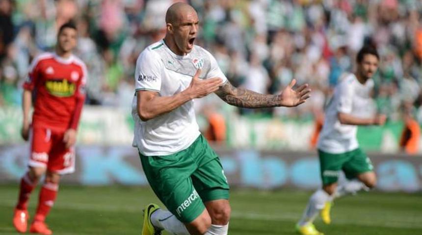 Pandev'in yerine Fernandao