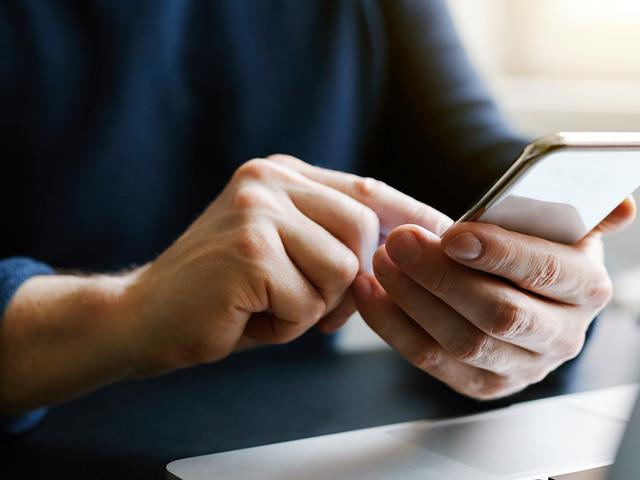 Tüm telefon sahiplerini ilgilendiriyor! Yeni yılda zam gelecek, taksit taksit ödeyeceksiniz