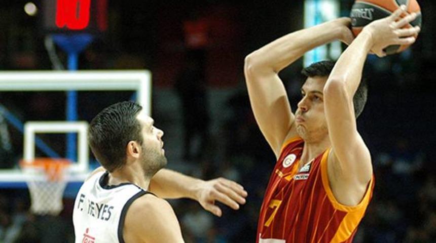 Aslan Madrid'de kaybetti