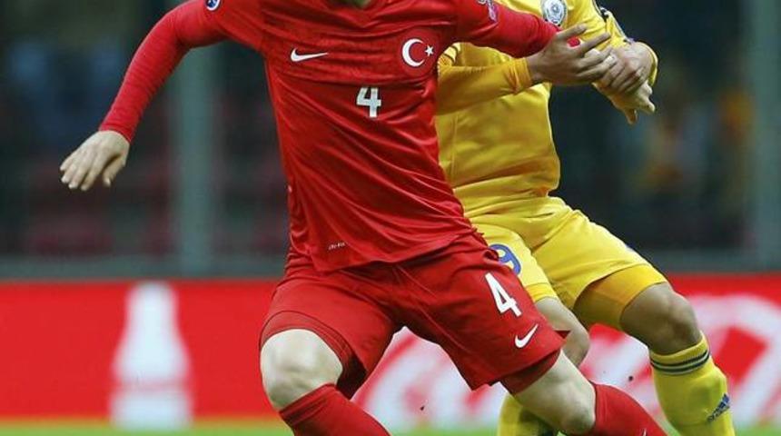 Galatasaray milli yıldızı kapıyor