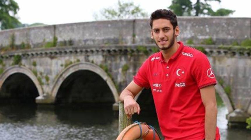 Hakan Çalhanoğlu'ndan Gökhan Töre'ye mesaj