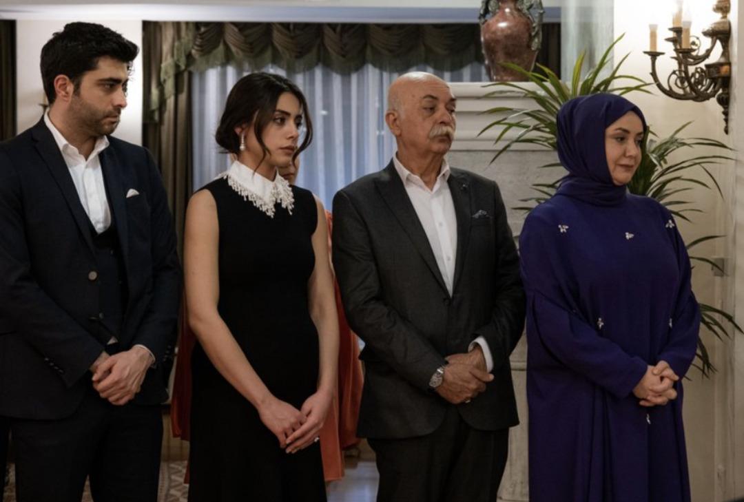 Çok özledik çook! Kızılcık Şerbeti’nin unutulmaz kombinleri 6