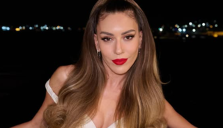 Kızları Lalin ve Leyla ile birlikte kış tatilinde! Beğeni yağdı 