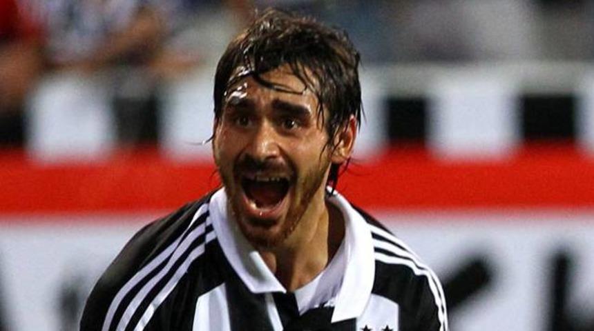 Veli Kavlak imzayı attı 