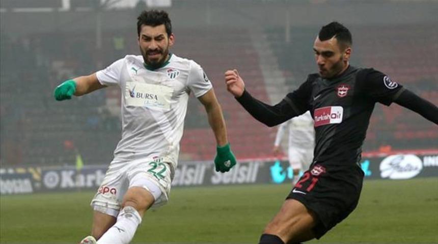 Şener &Ouml;zbayraklı Trabzonspor yolunda