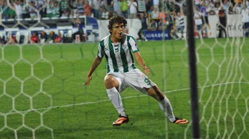 Bayern M&uuml;nih gen&ccedil; T&uuml;rk'&uuml;n peşinde