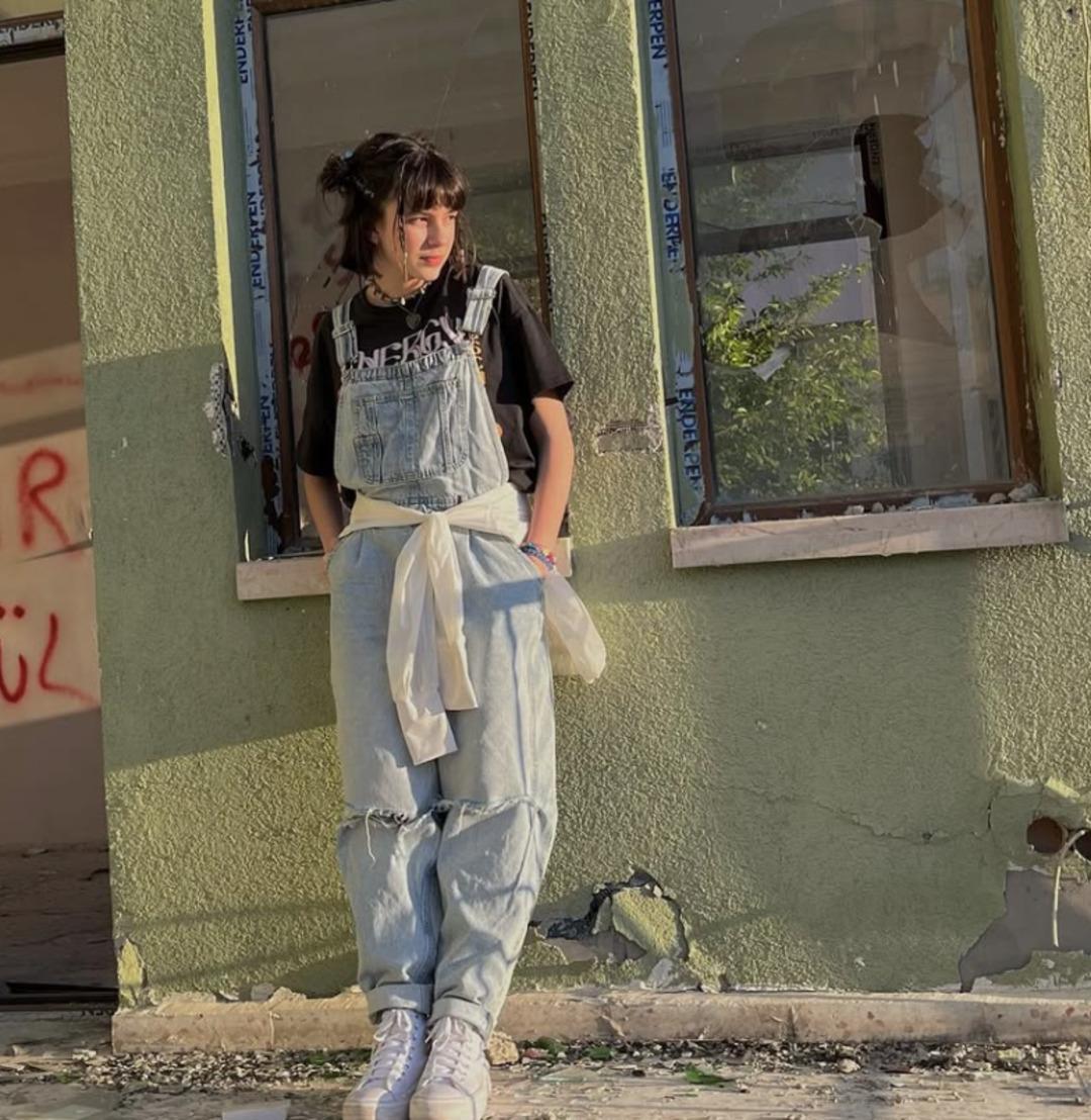 Gerçek bir yükselen yıldız! Mina Demirtaş’ın tarzını inceliyoruz 9