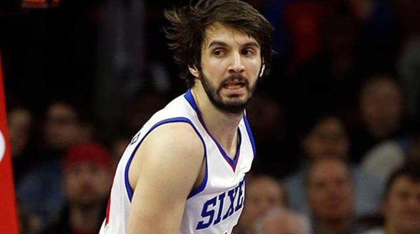 NBA'in T&uuml;rk derbisinde g&uuml;len Furkan 