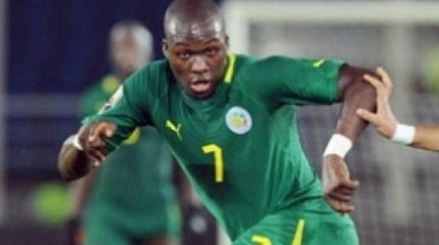 Moussa Sow'dan Senegal'e hayat &ouml;p&uuml;c&uuml;ğ&uuml;