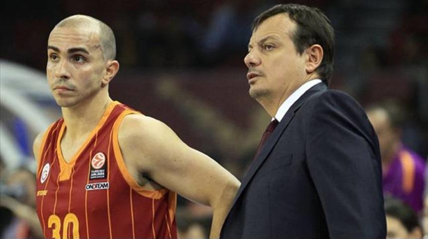 Galatasaray'ın yıldızı fenalaştı 