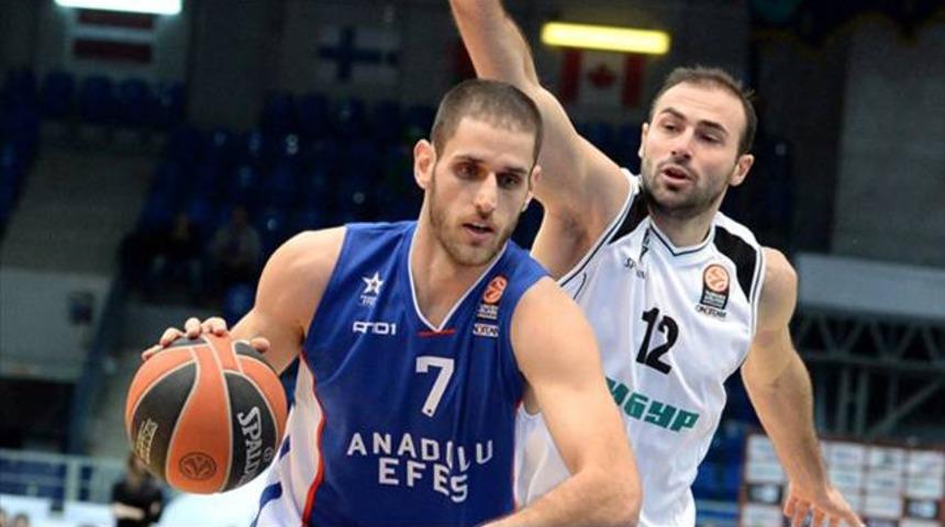 Anadolu Efes direnemedi