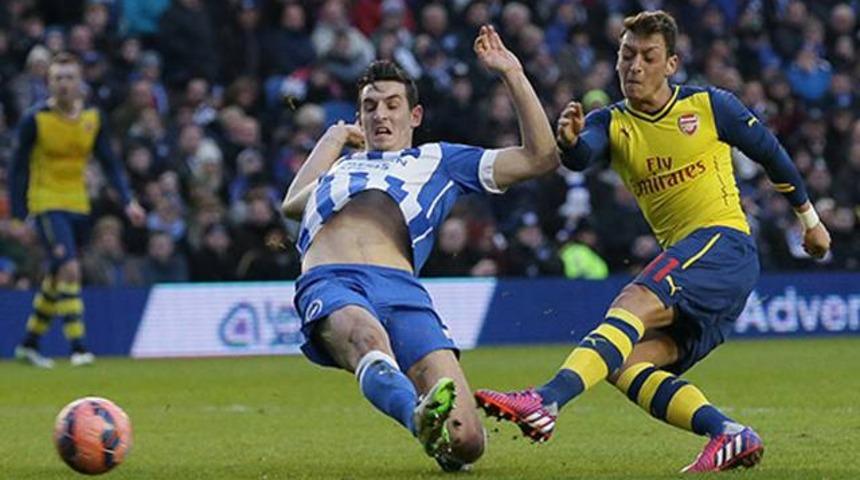 Mesut attı Arsenal Turladı