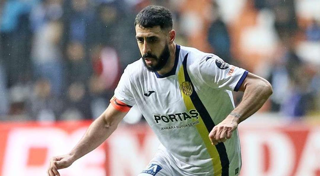 Fenerbahçe ve Galatasaray da oynamıştı... Bir dönemin yıldızı şimdilerde takımsız kaldı 1