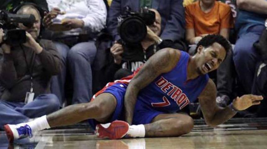 Pistonslı Jennings sezonu kapattı