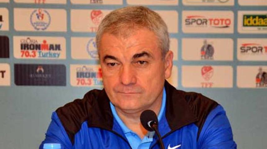 &Ccedil;alımbay: Yasak olmasaydı 10 oyuncuyu g&ouml;nderiyordum