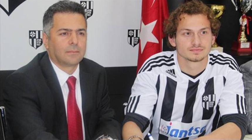 G.Saray'ın eski futbolcusu 2. Lig'e transfer oldu