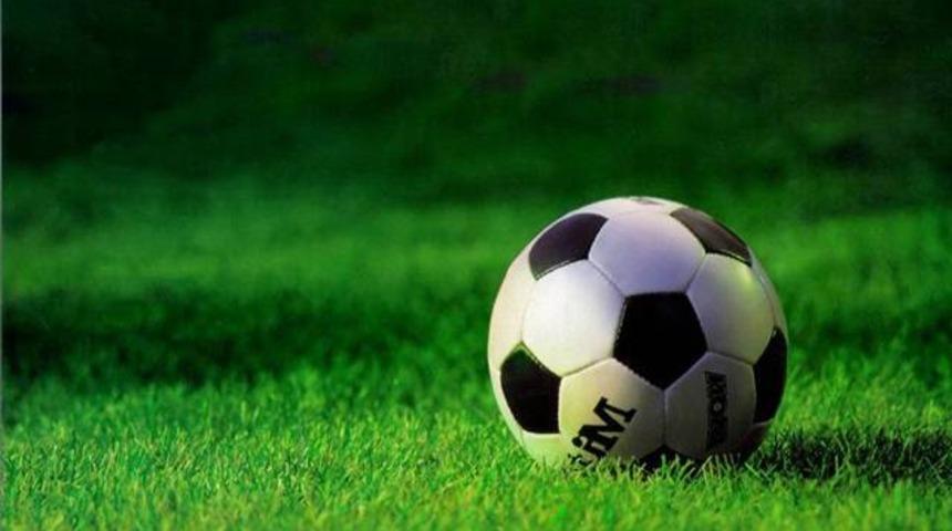 Sahaya &ccedil;ıkacak futbolcu kalmadı