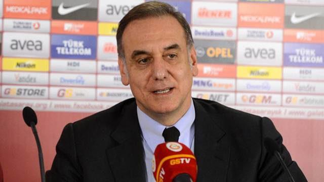 Galatasaray'da Diego yerine Sneijder