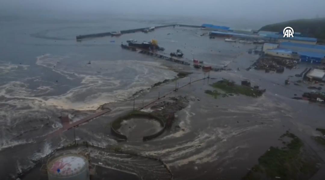 Rusya da 8.8 büyüklüğünde deprem! İlk tsunami dalgası Japonya yı vurdu, ABD alarmda 4