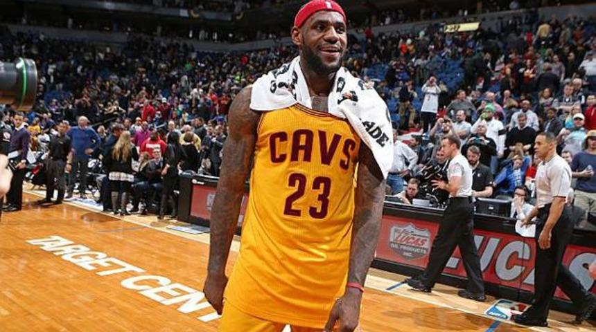 LeBron duruma el koydu 