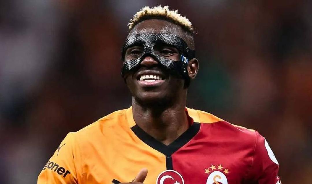 Victor Osimhen den gece yarısı art arda paylaşımlar! Galatasaray taraftarının uykularını kaçırdı, sosyal medya karıştı 2