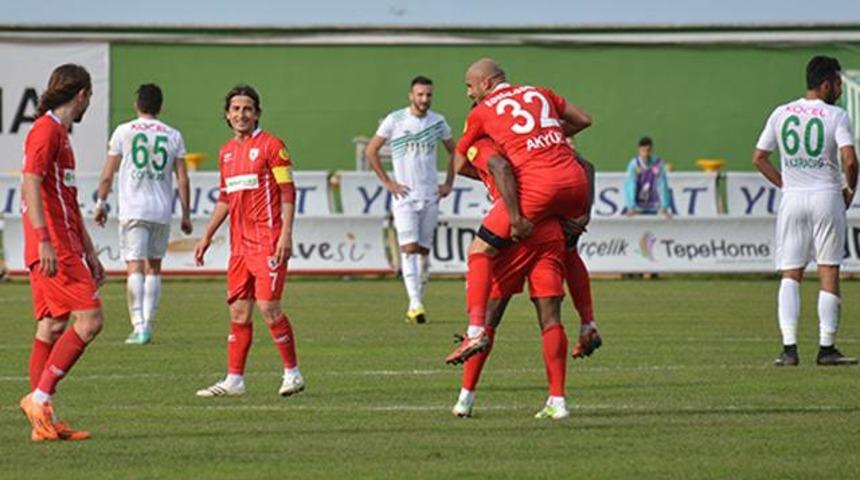 Karadeniz derbisinde Samsunspor farka koştu