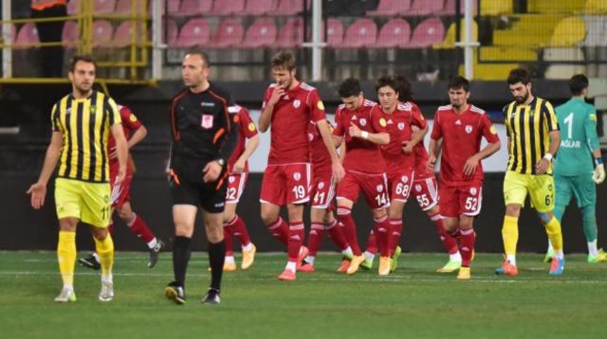 İzmir derbisi Altınordu'nun