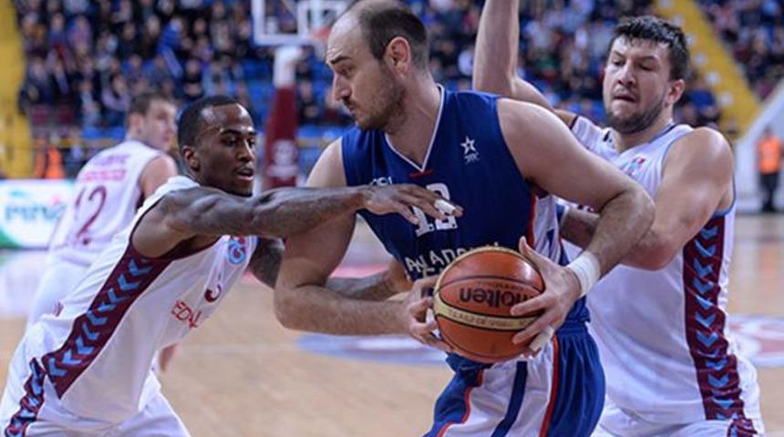 Efes zirveyi bırakmadı