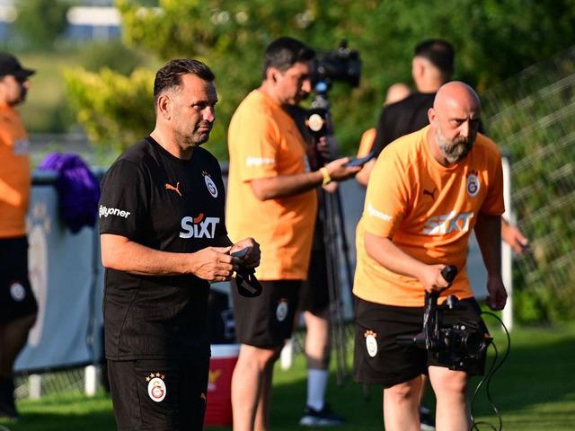 Büyük umutlarla kadroya katılmıştı! Osimhen haberini alınca Galatasaray'a rest çekti: Antrenmana çıkmadı, ortalık karıştı