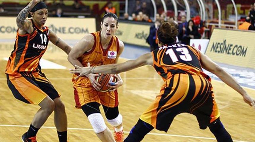 Galatasaray Odeabank evinde kaybetti