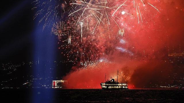 Havai fişek satışlarına yangın freni: Yasaklar artarken merak edilenler