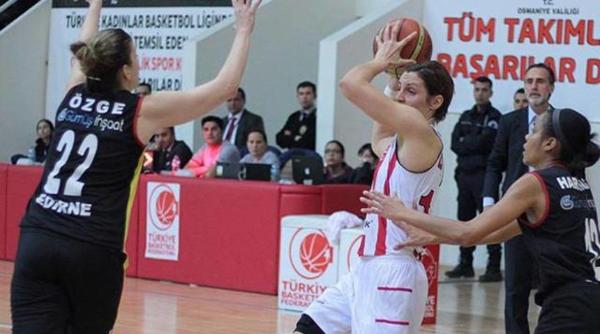 Orman Gen&ccedil;lik evinde mutlu