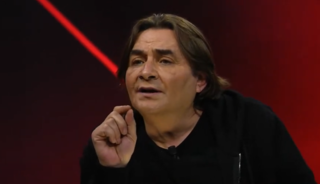 Okul saldırılarına kayıtsız kalamadı! 'Şaşkın ve &uuml;zg&uuml;n&uuml;m' 