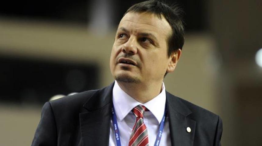 Galatasaray'dan t&uuml;m takıma ceza