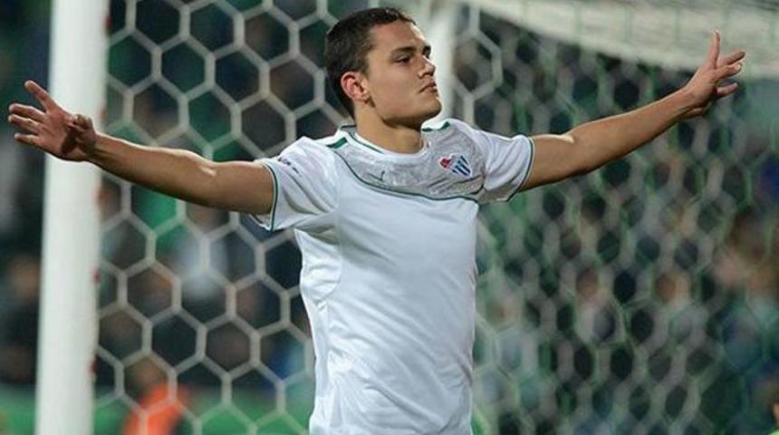 Bursaspor &ndash; İstanbul Başakşehir ma&ccedil;ı canlı yayınla A Haber&rsquo;de