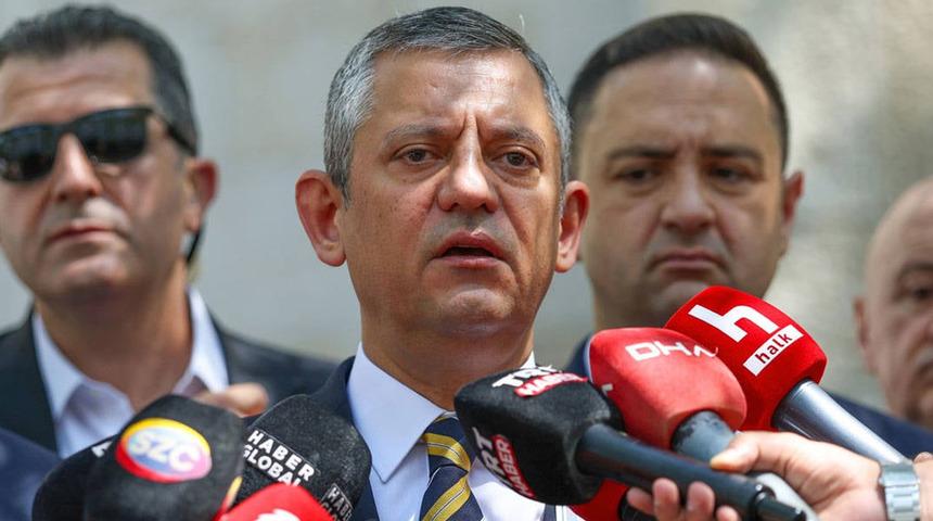 Son dakika |CHP Genel Başkanı Özgür Özel komisyon kararını açıkladı! "10 arkadaşımızı yarın bildireceğiz"