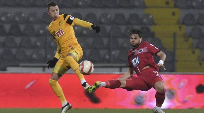 Gen&ccedil;ler kupada 'ES'ti ge&ccedil;ti