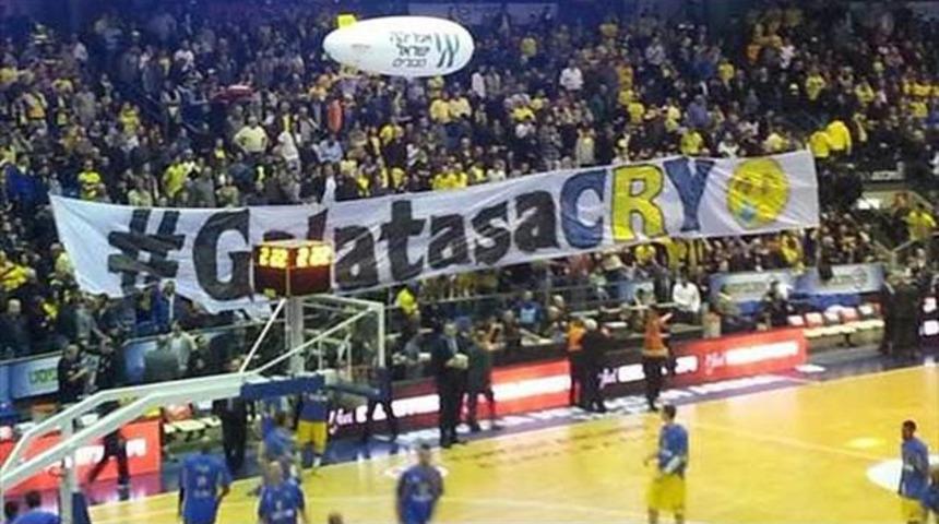 İsrail'de Galatasaraylıları kızdıran pankart