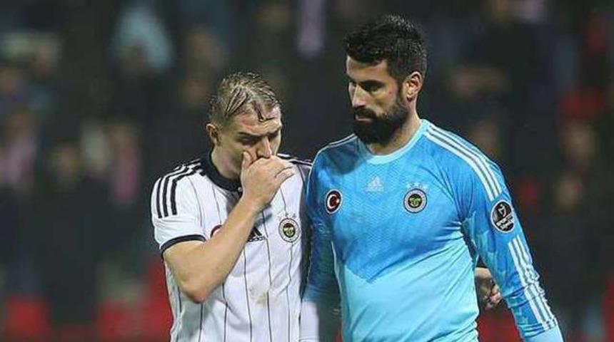 Fenerbah&ccedil;e'den Volkan ve Caner'e ceza