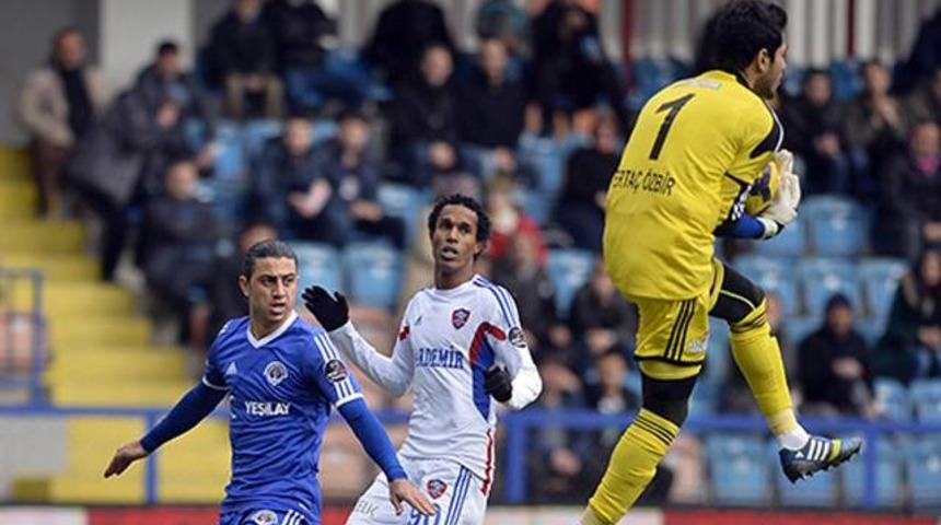 Kardemir Karab&uuml;kspor fırsatı ka&ccedil;ırdı