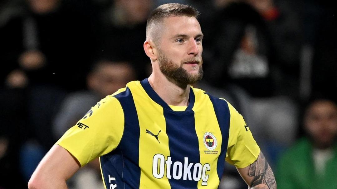 İmzalar atıldı! Fenerbahçe de bir uçak daha indi ve Skriniar İstanbul a geldi 3