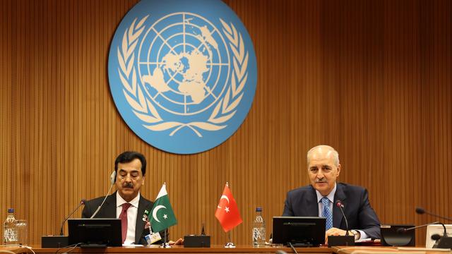 TBMM Başkanı Kurtulmuş, Pakistan Parlamentosu Senato Başkanı Gilani ile görüştü