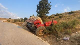 Traktör altında kalan sürücü hayatını kaybetti