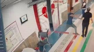 Hastanedeki bıçaklı saldırı kamerada